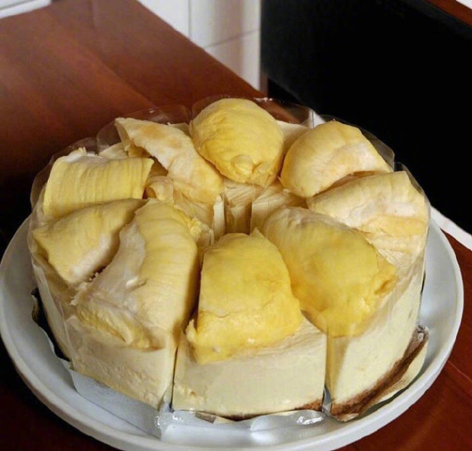 美食图片:Durian cake榴莲芝士蛋糕图片