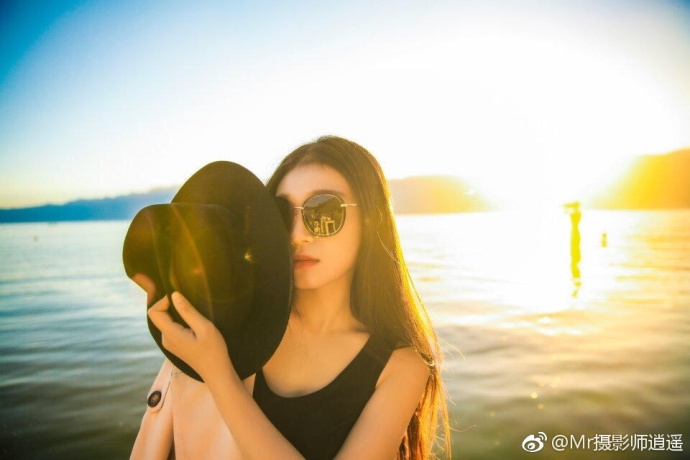 唯美美女大理洱海人像旅行摄影图片