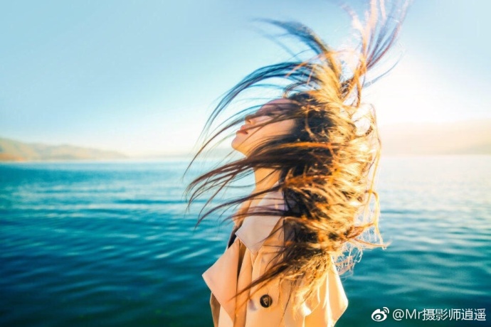 唯美美女大理洱海人像旅行摄影图片