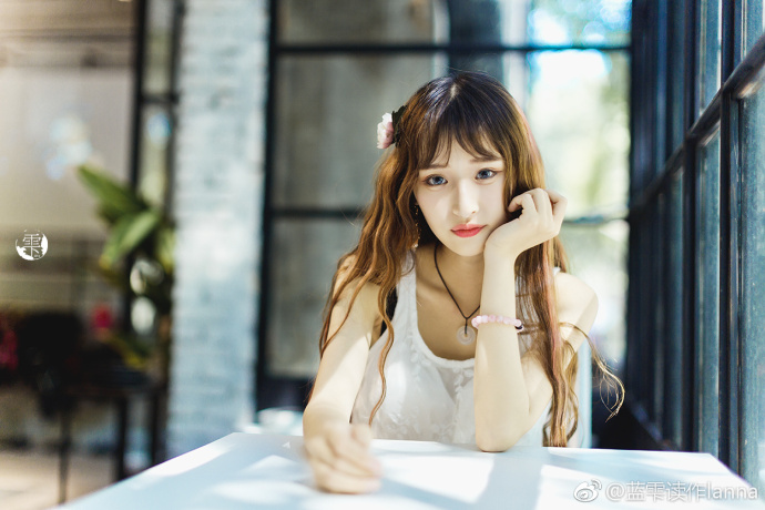网络美女模特little贝壳喵夏日小憩唯美写真