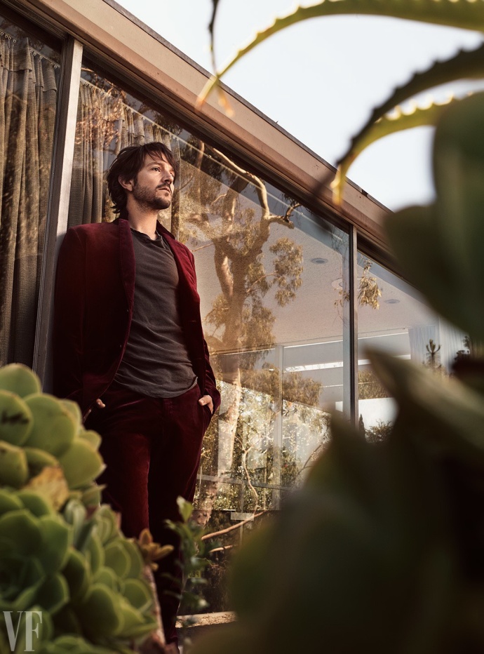 Rebecca Ferguson、Diego Luna、Garrett Hedlund为《Vanity F