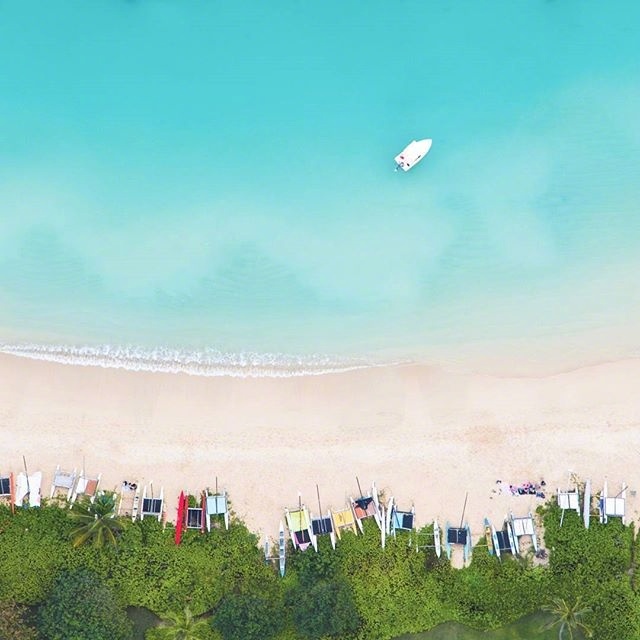 唯美风景图片_夏日海滩图片