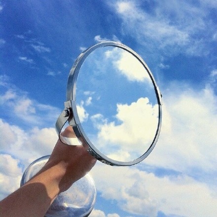 唯美天空图片:今天是你往后日子里最年轻的一天