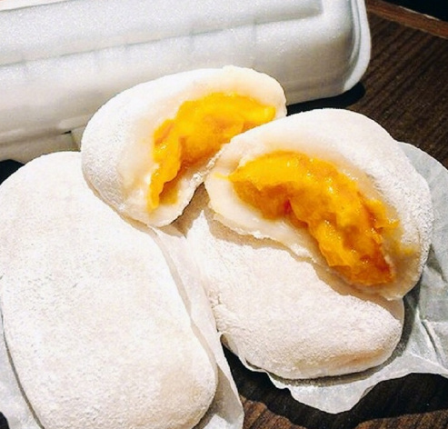 零食小吃图片:芒果糯米糍图片