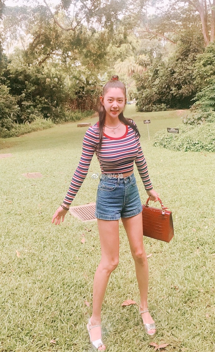 亚洲第一美李成敏clara大长腿图片