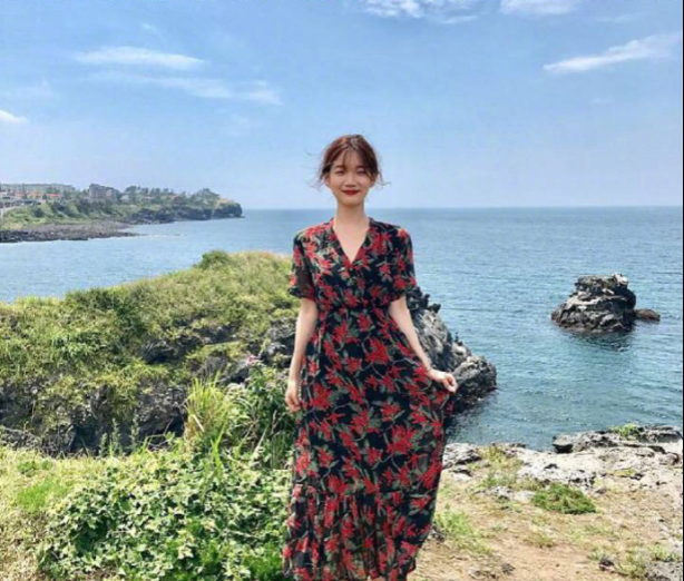 网络美女搭配参考夏日甜美度假风穿搭技巧