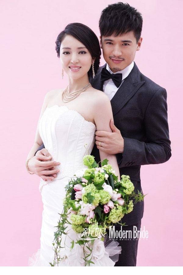高颜值明星夫妇董璇高云翔婚纱图片