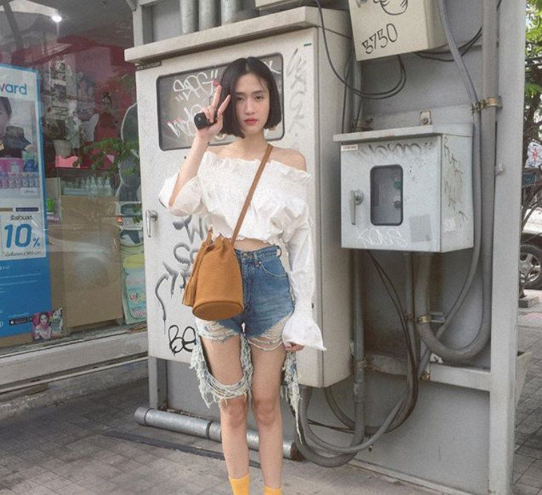 泰国女孩gracebuchita穿搭简单又时髦的穿衣搭配技