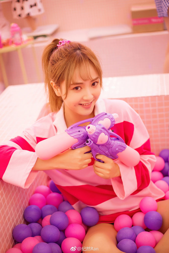 很高兴遇见你Pink girlLikeGirls-窦鹤鑫清纯美女图片