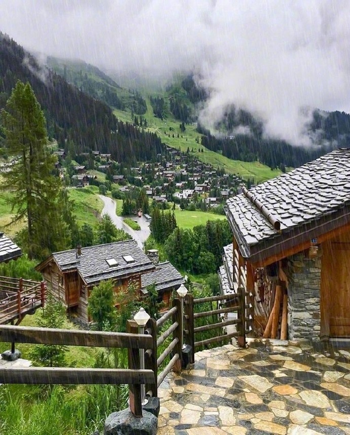 风景图片瑞士小镇住在这样的地方一定很幸福吧