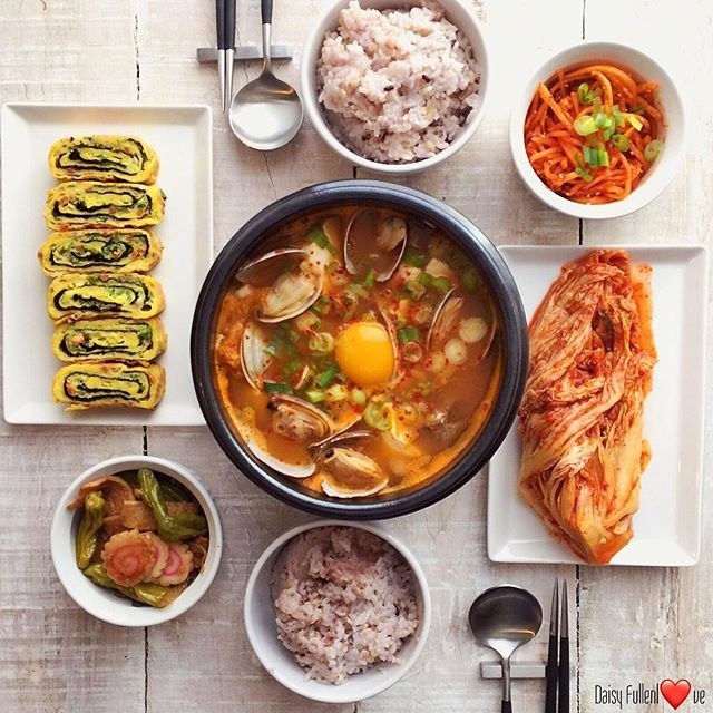 看见这样的晚餐图片,你还想减肥吗