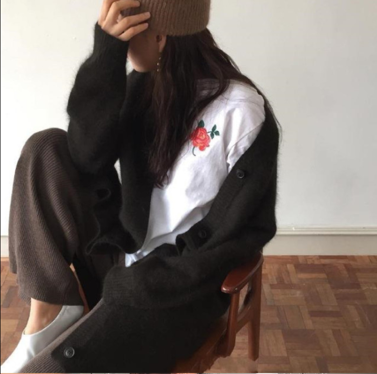 时尚博主黑色系秋冬搭配图片_黑色穿衣搭配技巧