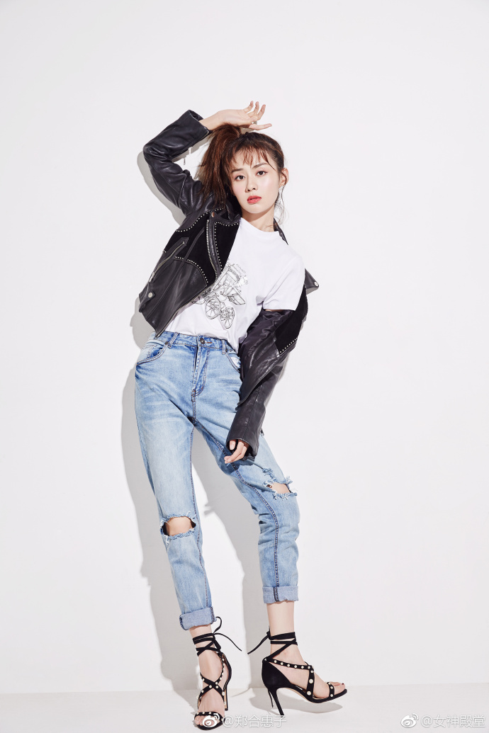 新人小花儿郑合惠子绝美颜值惊艳大美腿