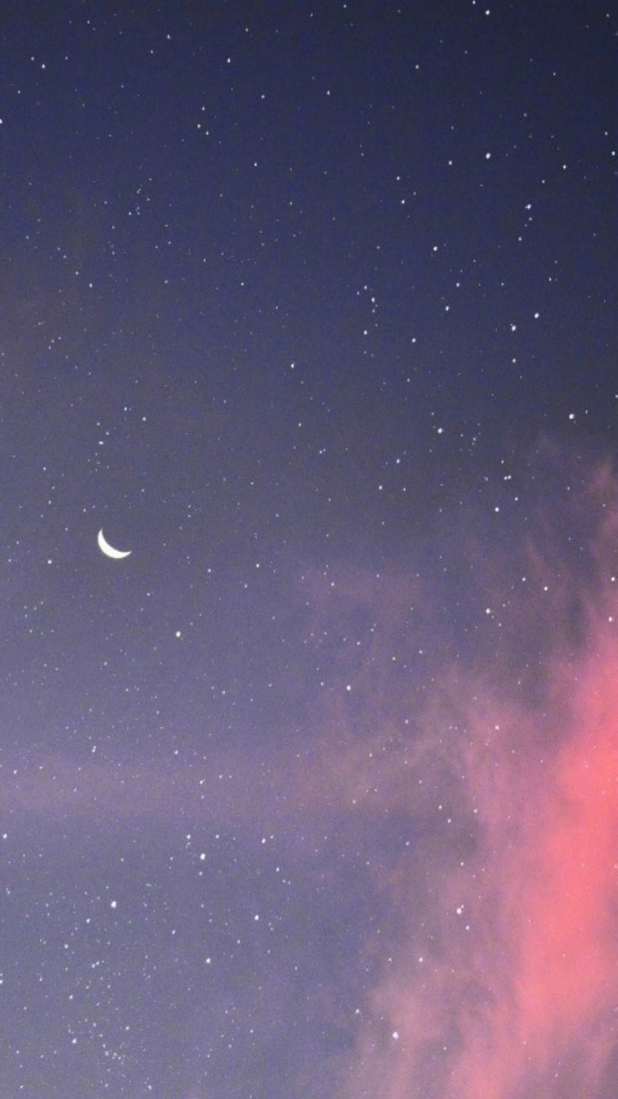 夜晚天空中月亮星星图片_风景图片