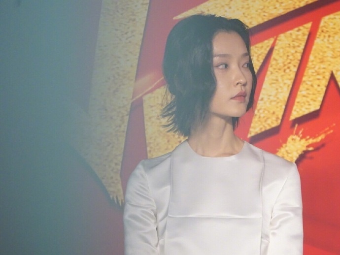 单眼皮美女明星杜鹃清冷美艳的女神真的是美人