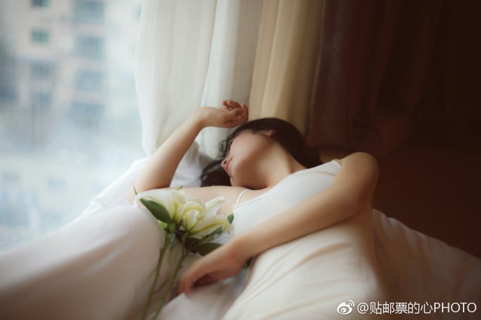 天鹅颈性感美女唯美意境写真