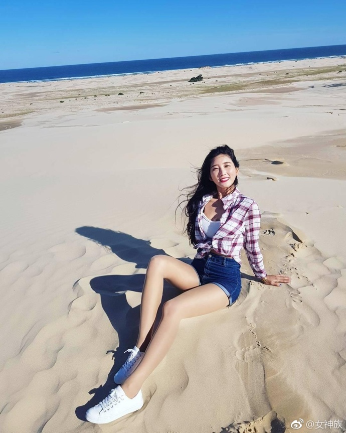 韩国美女正妹Eunbi Cho逆天大美腿图片