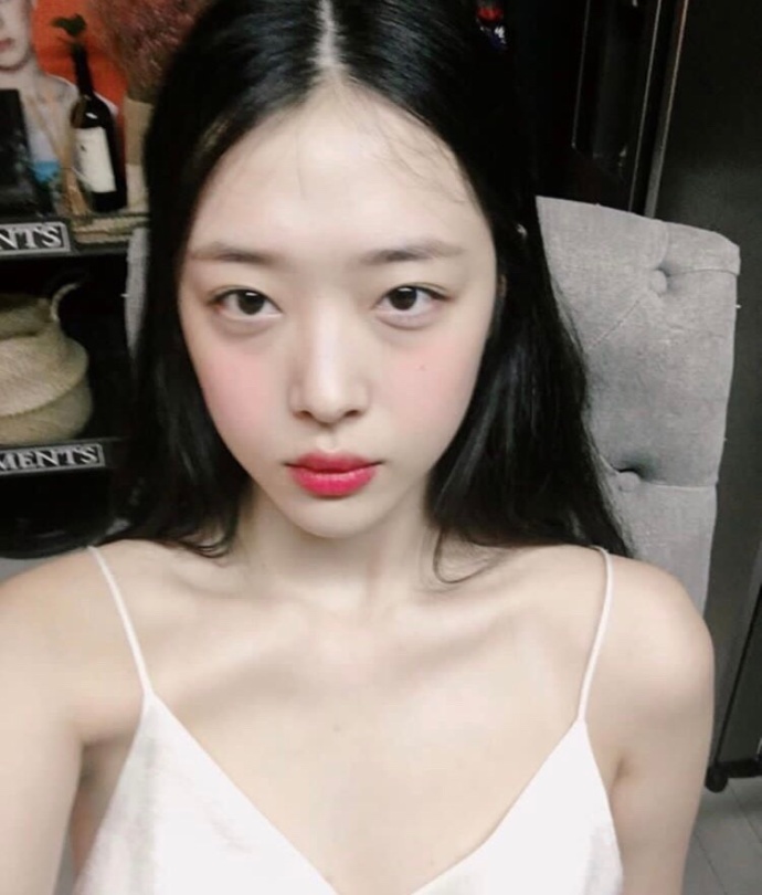韩国美女明星雪梨自拍照美女就是任性