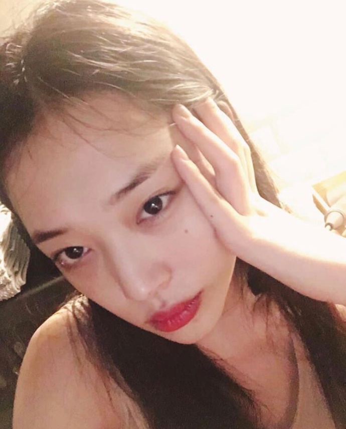 韩国美女明星雪梨自拍照美女就是任性