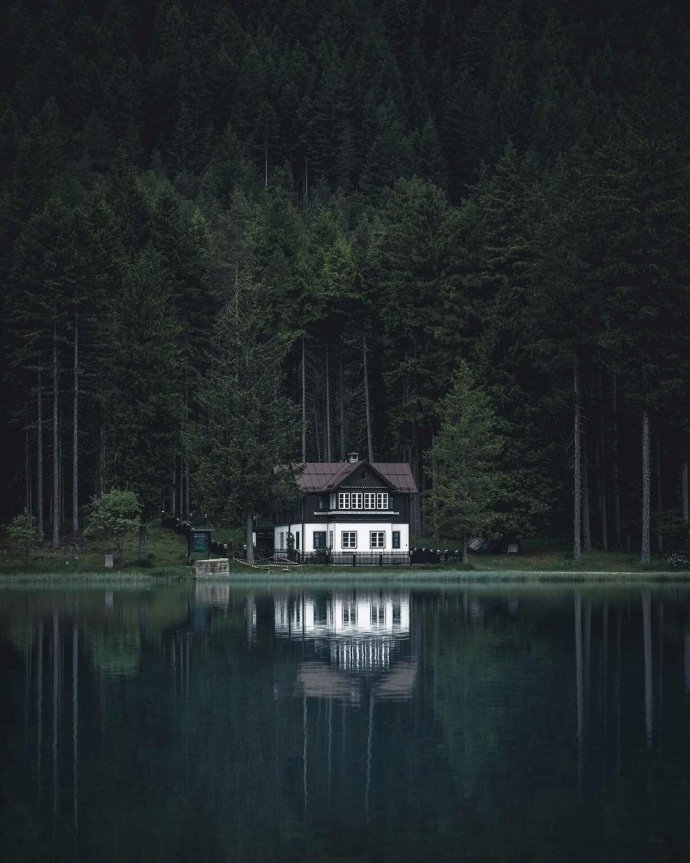 山水画风景图片_如果你不出去走走,你就会以为这