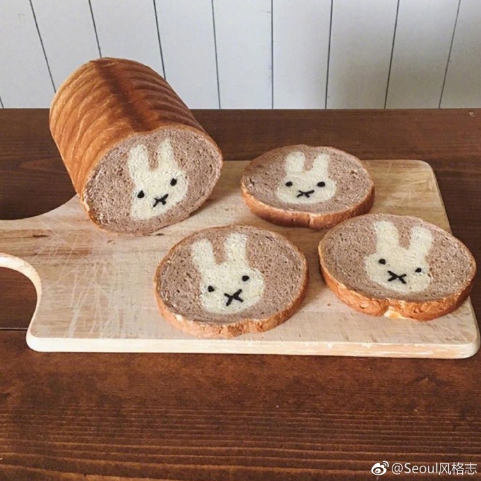 可爱的面包片图片