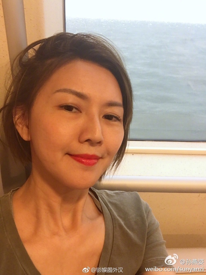 马来西亚美女明星孙燕姿自拍图片