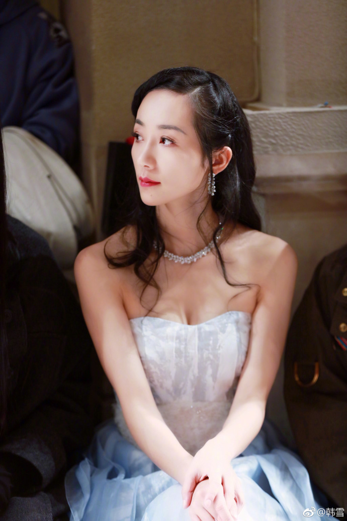中国女演员韩雪清纯看秀图片