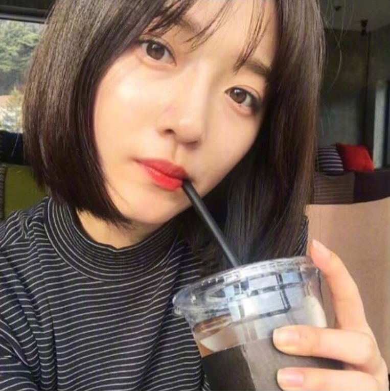 韩国少女自拍姿势合集