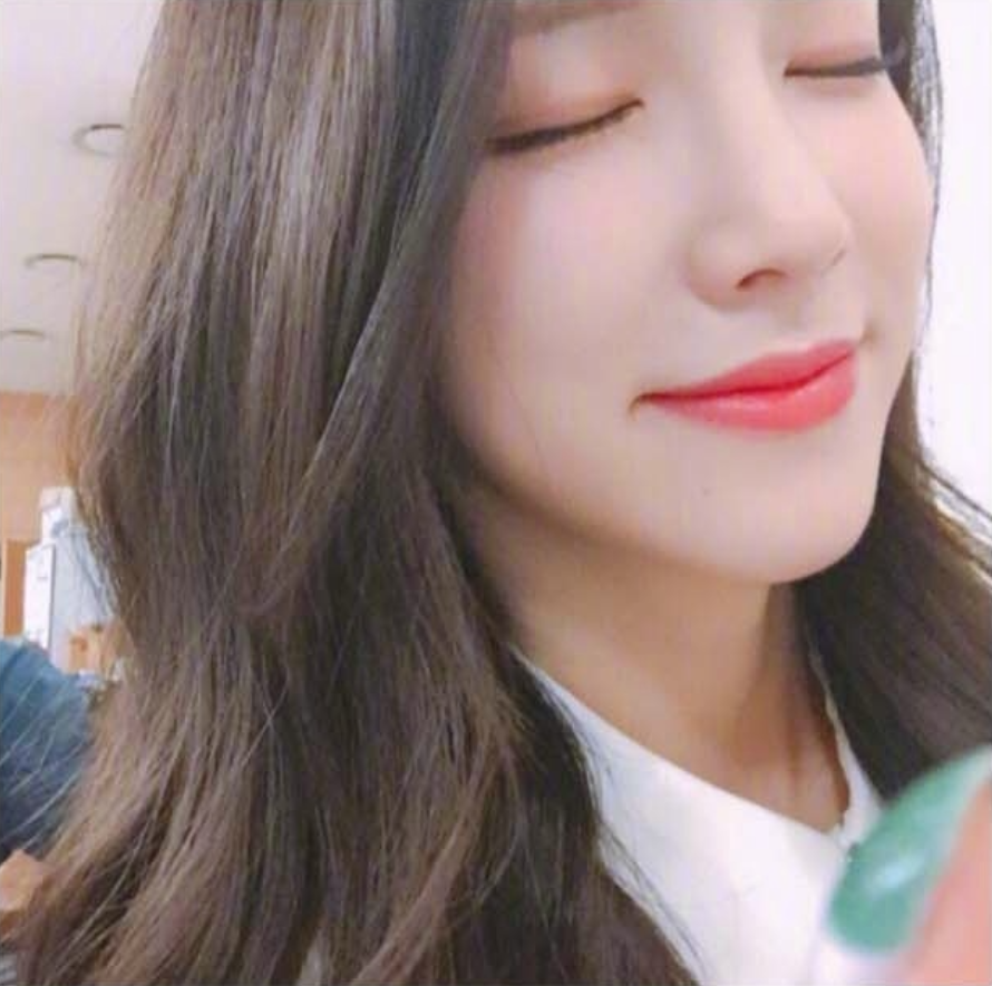 韩国少女自拍姿势合集