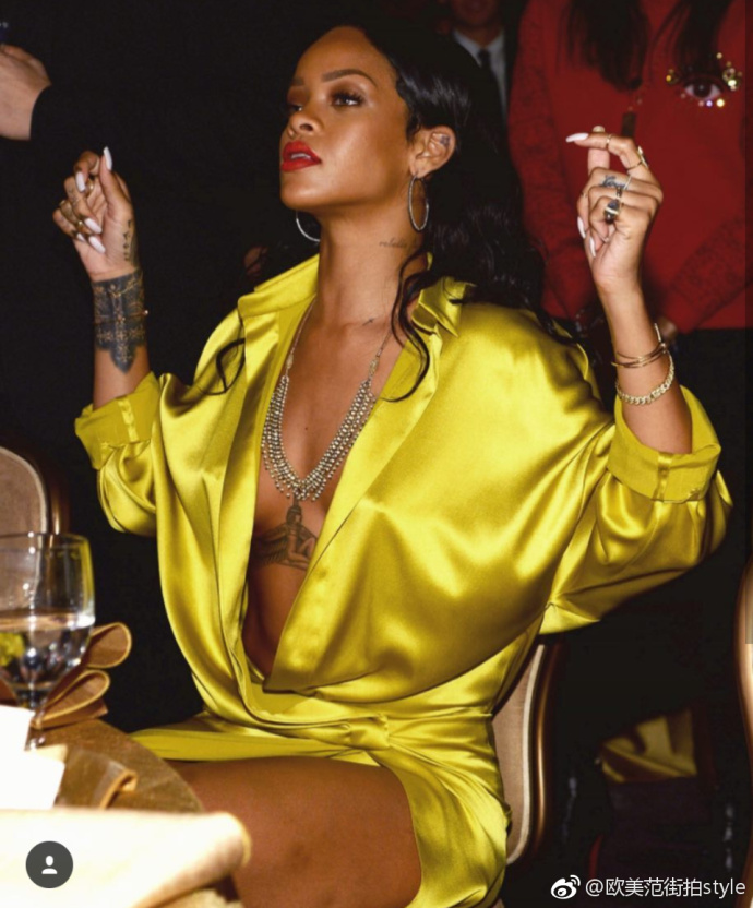 欧美美女明星蕾哈娜Rihanna日婆美得不像话图片