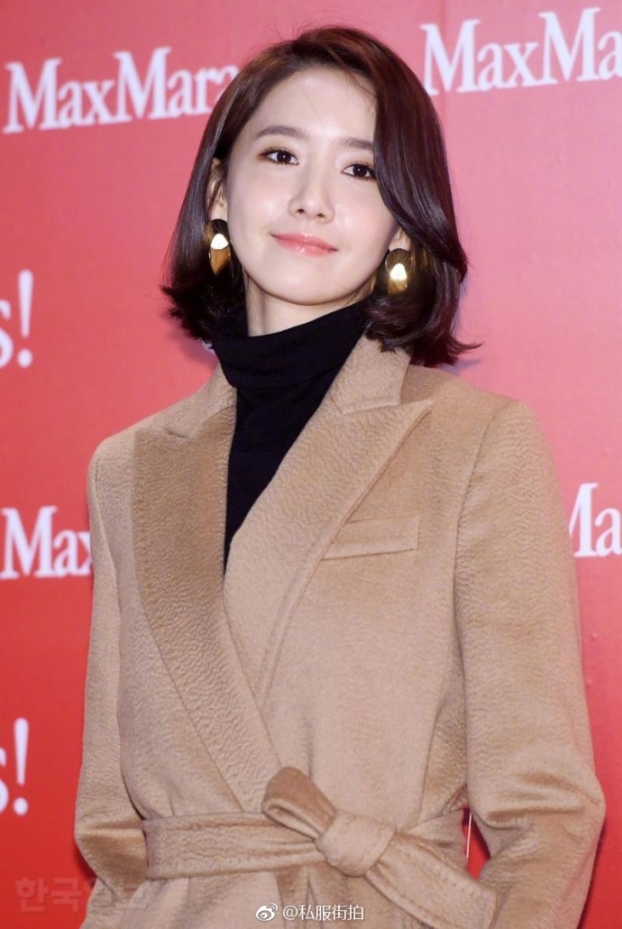 韩国美女明星林允儿首尔出席MaxMara品牌展览​​