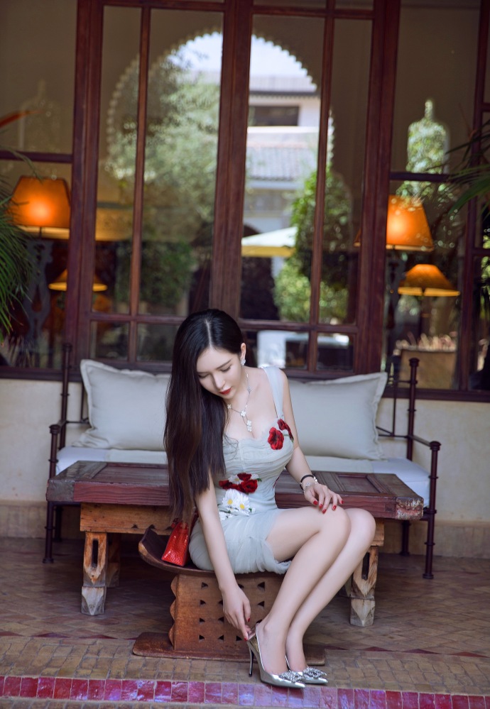 性感美女咪娜的美图