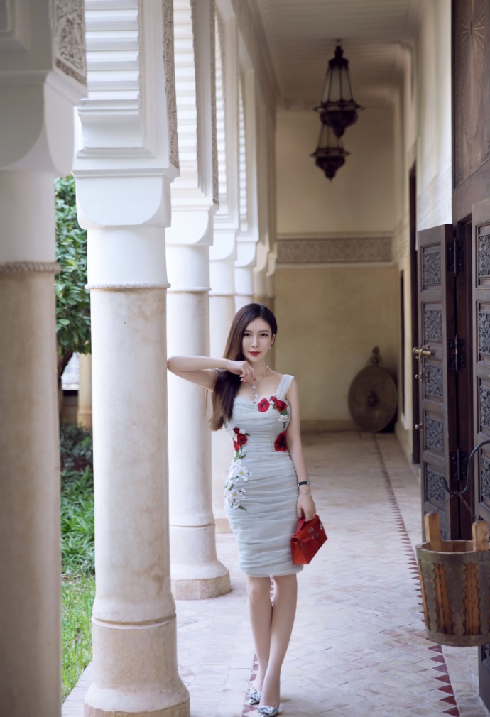 性感美女咪娜的美图