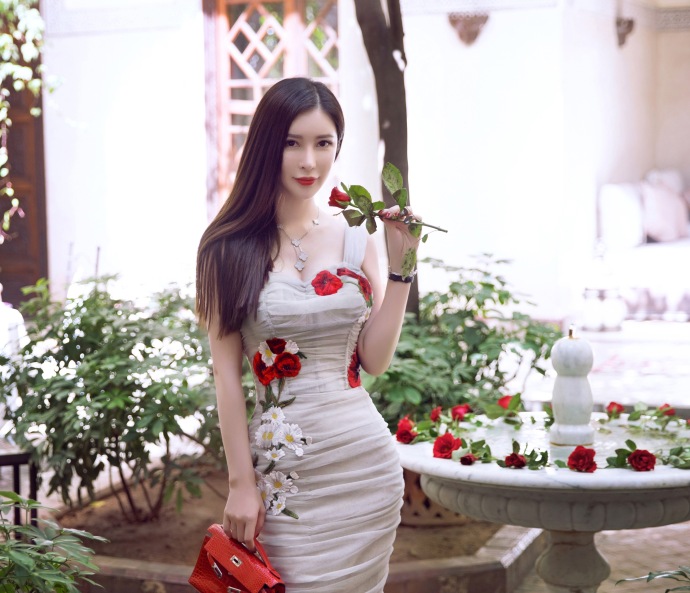 性感美女咪娜的美图