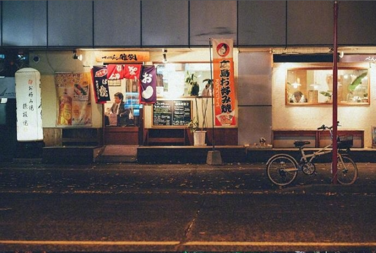 日本街头夜景风景图片