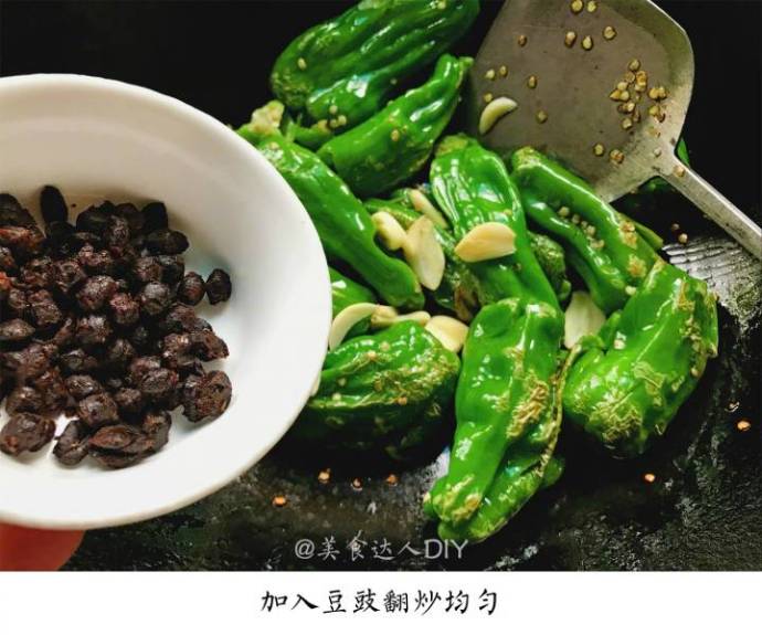 【虎皮尖椒】虎皮青椒鲜香美味比肉还下饭的素