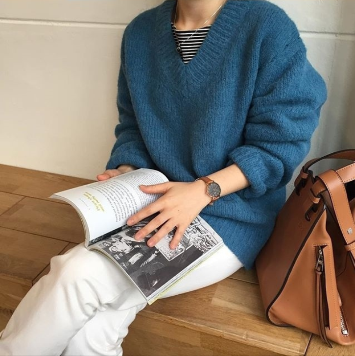 简单舒适的毛衣搭配LOOK内搭外穿都可以穿衣搭配