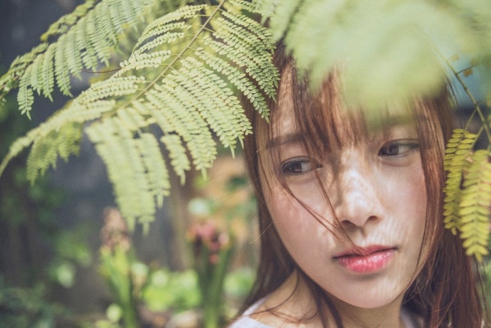 纯天然美女瓜子脸齐刘海清纯图片