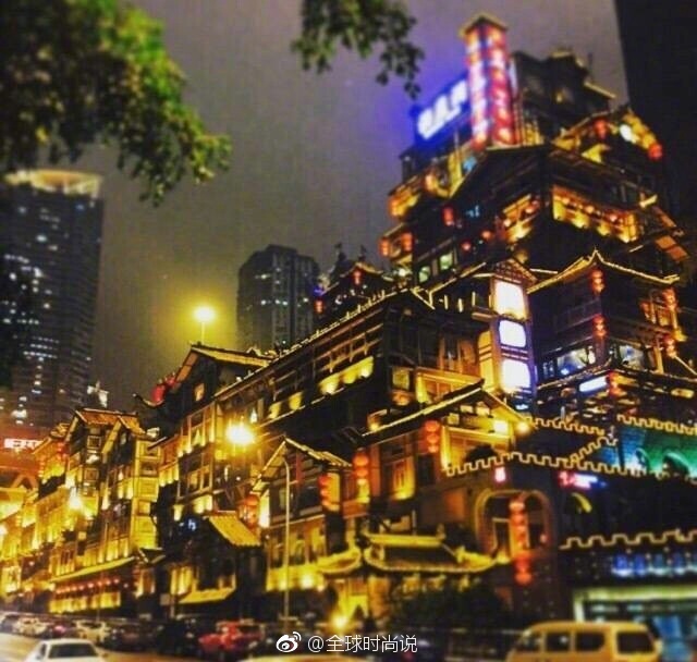 重庆洪崖洞夜景风景图片宛若二次元的城堡