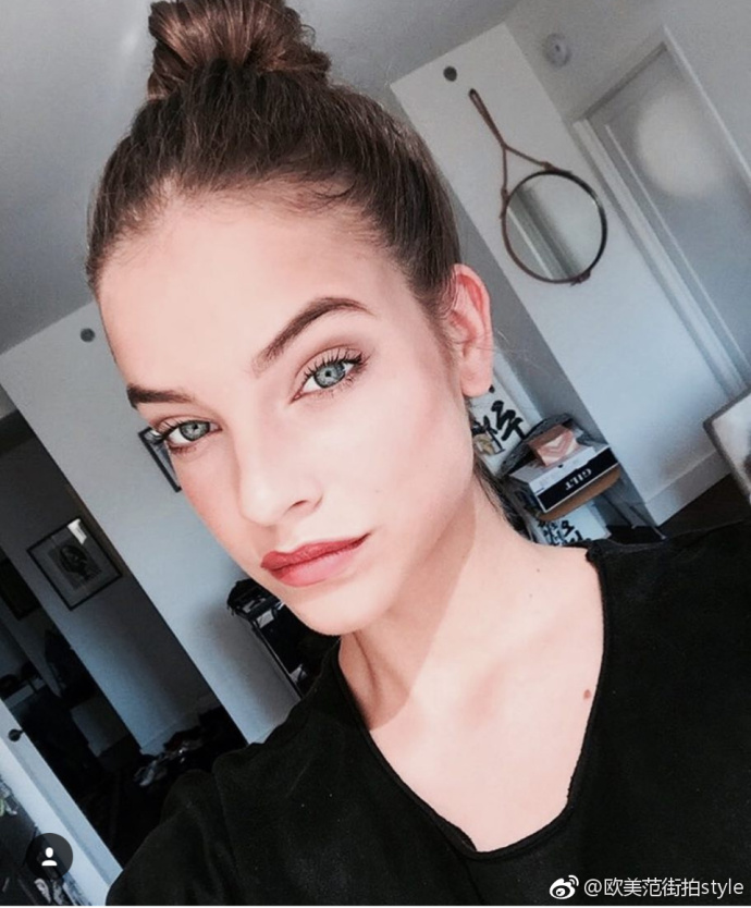 欧美美女匈牙利时装模特Barbara Palvin精致无比的芭