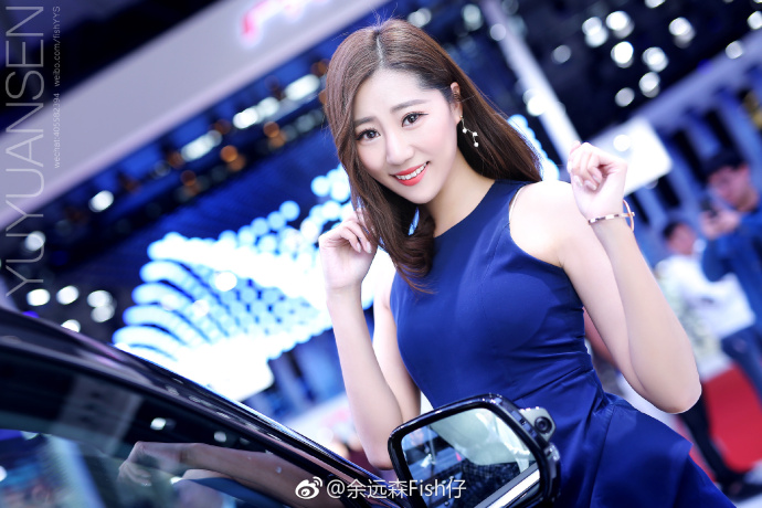 广州车展性感美女模特程程7图片