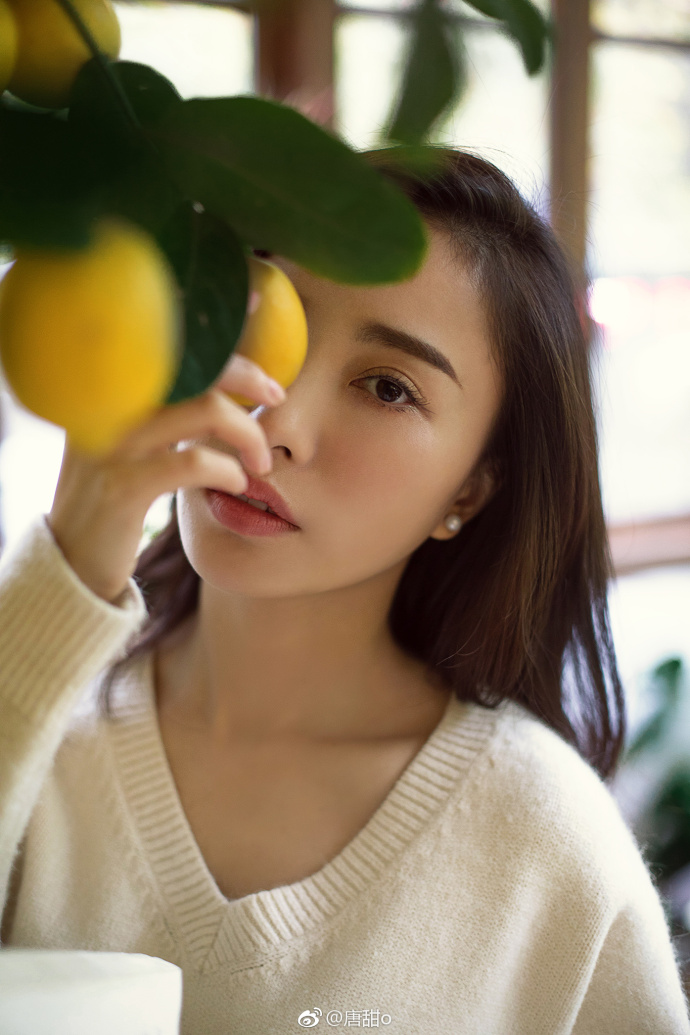 清纯美女唐甜文艺图片