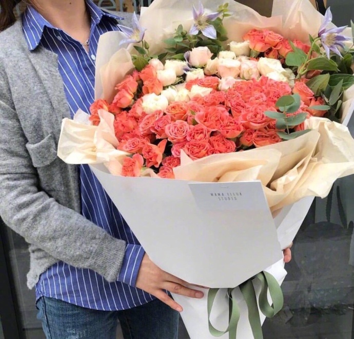唯美鲜花图片:选一束花迎接美好的一天
