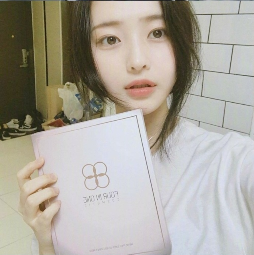 清纯美女值得学习的穿搭和拍照风格