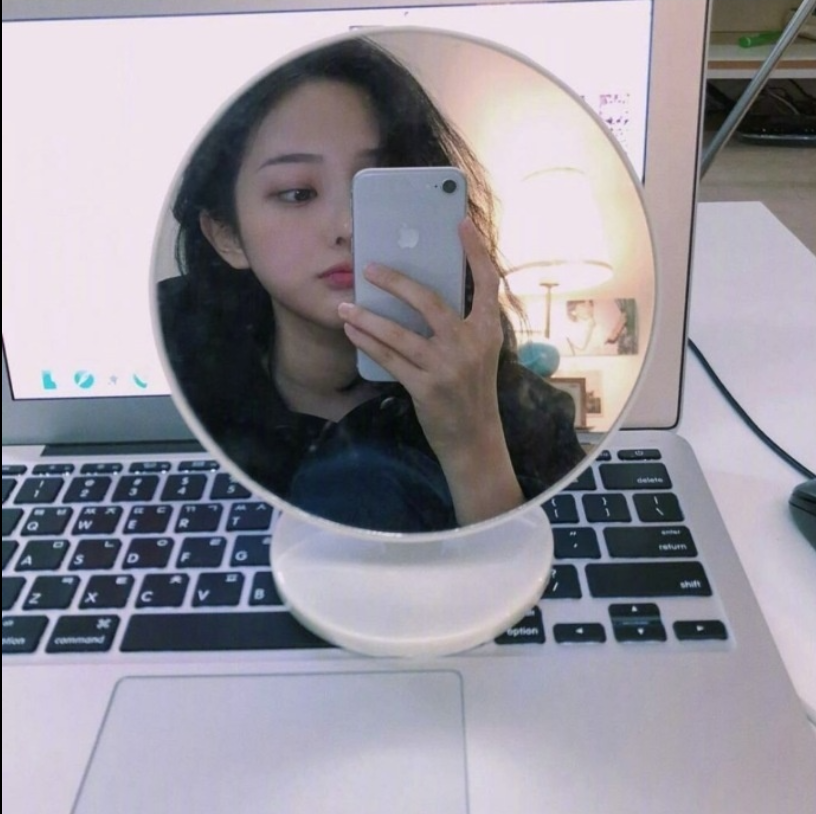 清纯美女值得学习的穿搭和拍照风格