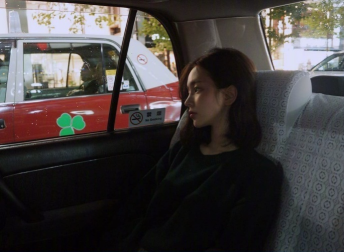 清纯美女值得学习的穿搭和拍照风格