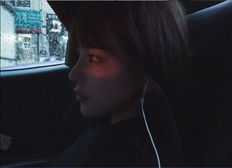 清纯美女值得学习的穿搭和拍照风格