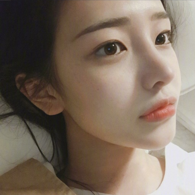 清纯美女值得学习的穿搭和拍照风格