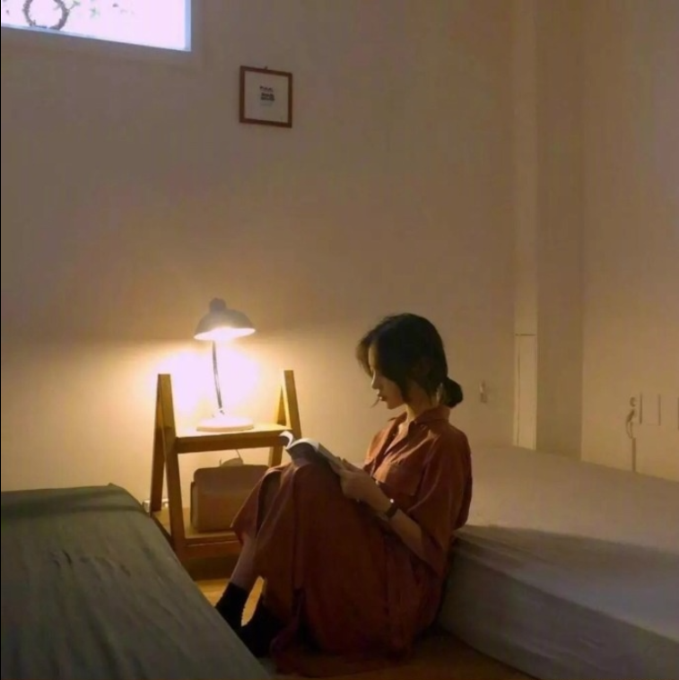清纯美女值得学习的穿搭和拍照风格