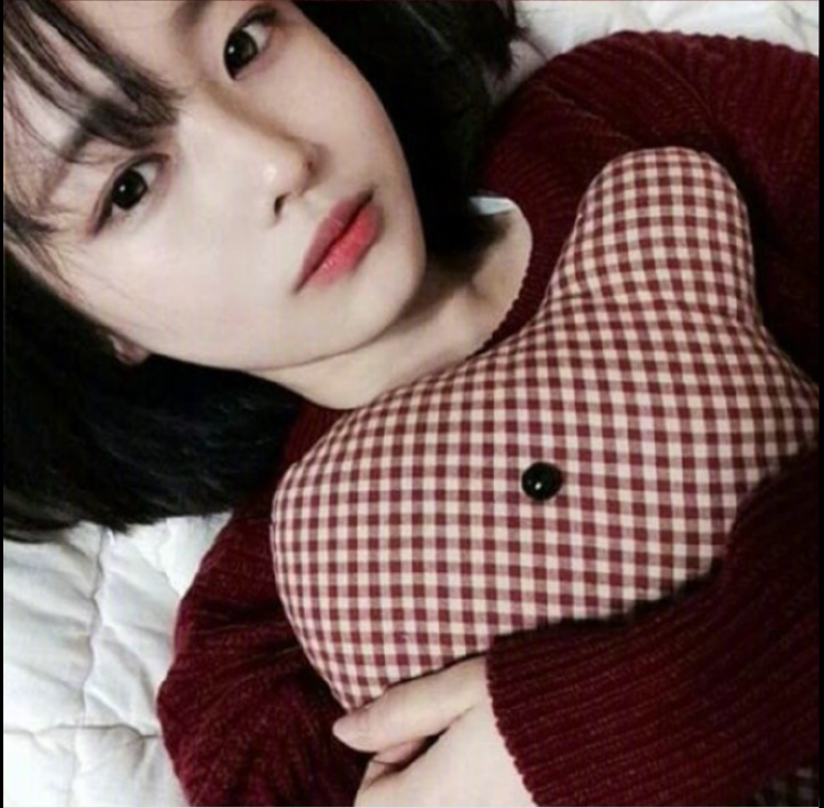清纯美女值得学习的穿搭和拍照风格